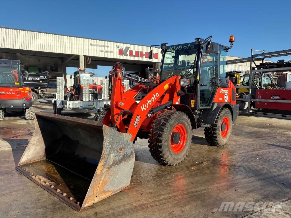 Kubota R 070 لوادر بعجل
