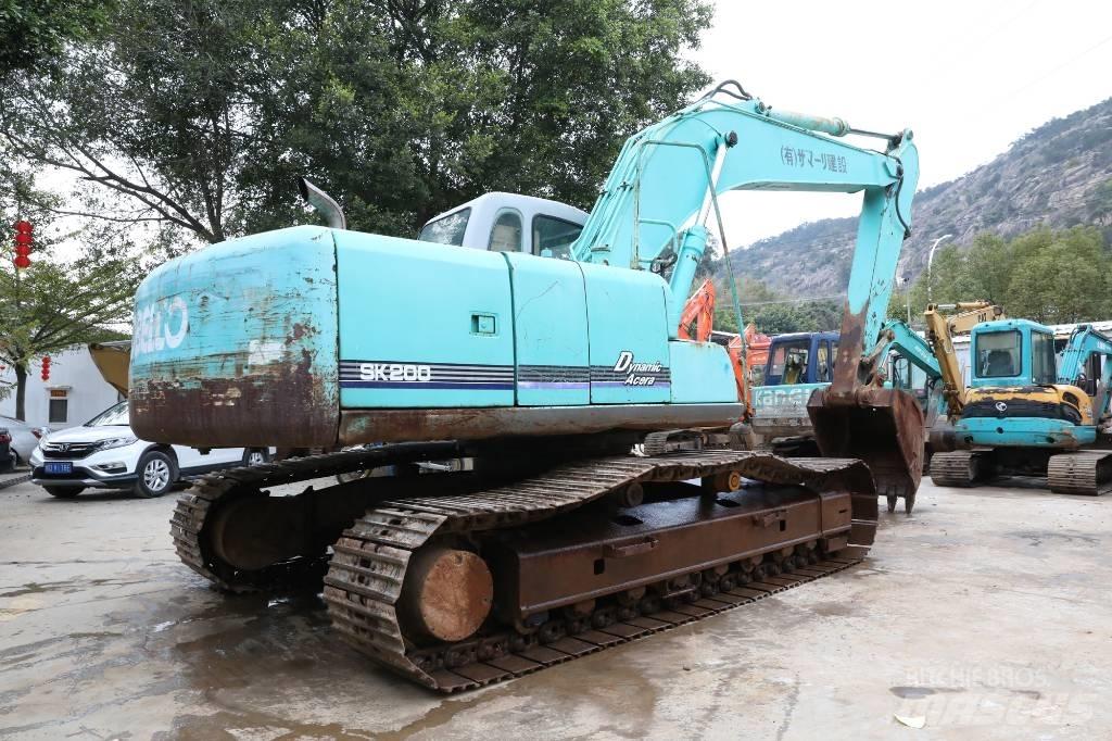 Kobelco SK 200-5 حفارات زحافة