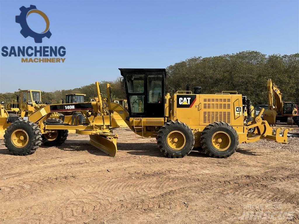 CAT 140 H معدات تمهيد الطرق