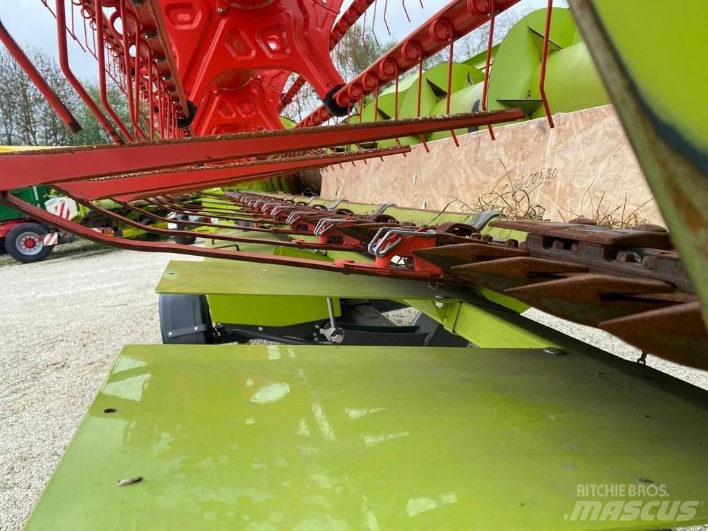 CLAAS 6700TT 4WD حصادات