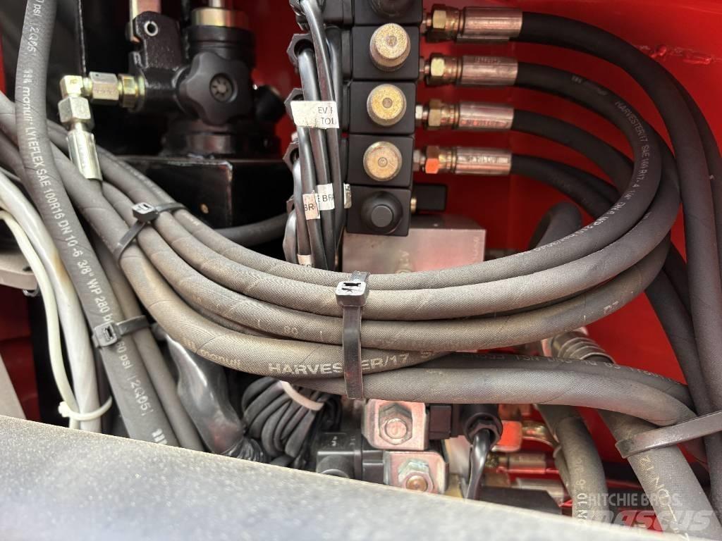 Manitou 150 AET 2 رافعات سلة مفصلية