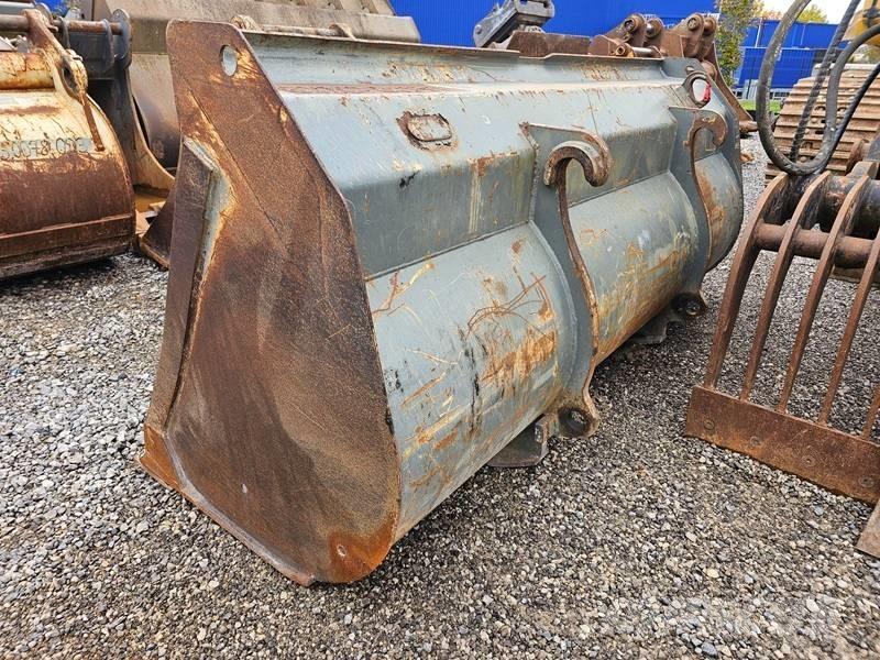 Liebherr L 514 لوادر بعجل