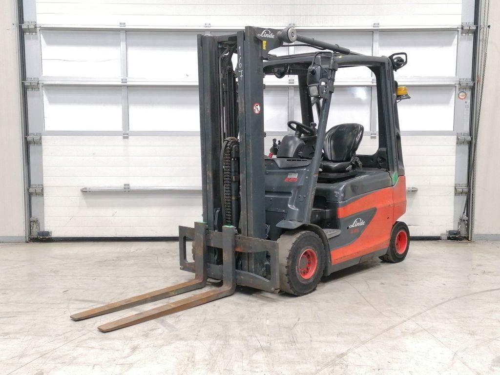 Linde E25-01 شاحنات ذات رافعات شوكية تعمل بالكهرباء