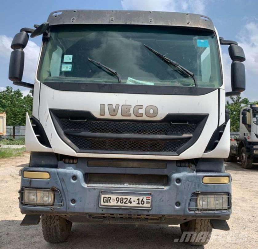 Iveco Trakker 440 شاحنات خرسانة