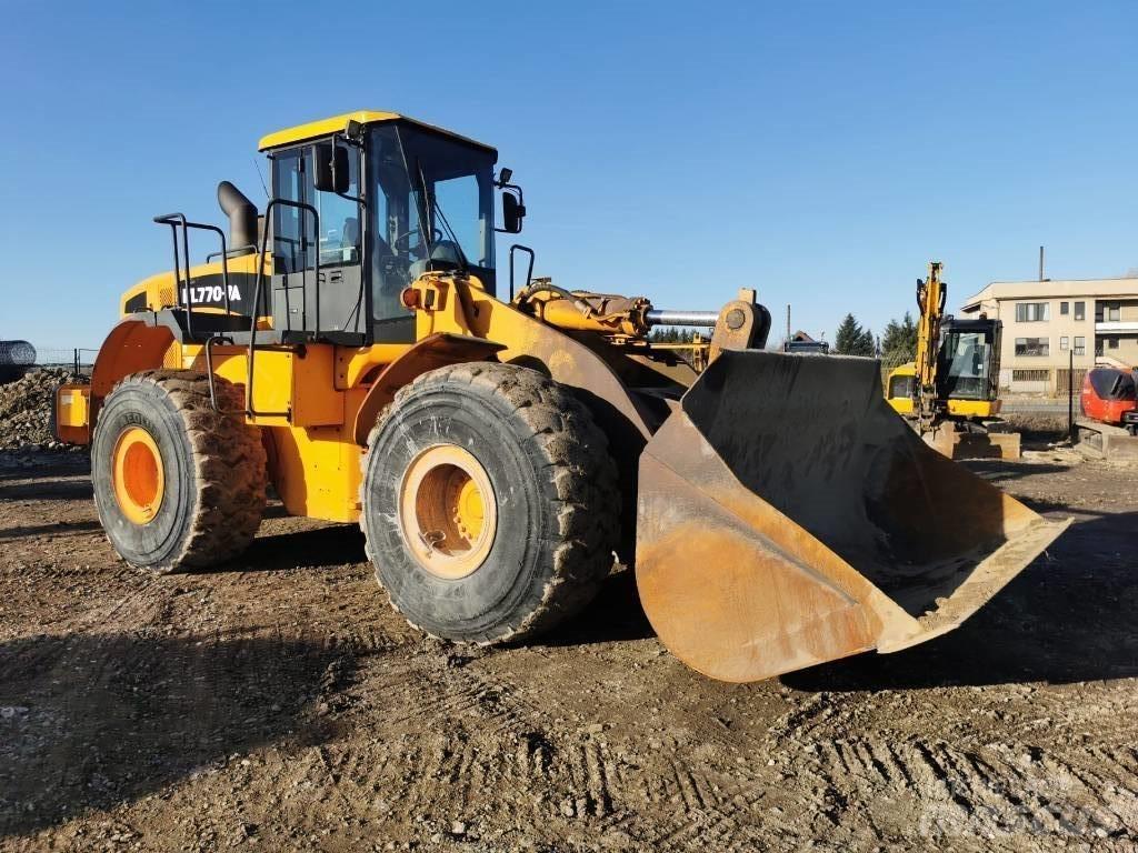 Hyundai HL 770-7 A لوادر بعجل