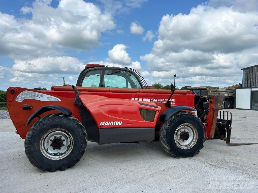 Manitou MT 1436 مناولات متداخلة