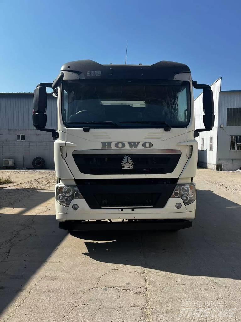 Sitrak T5G  4*2 شاحنات قلابة