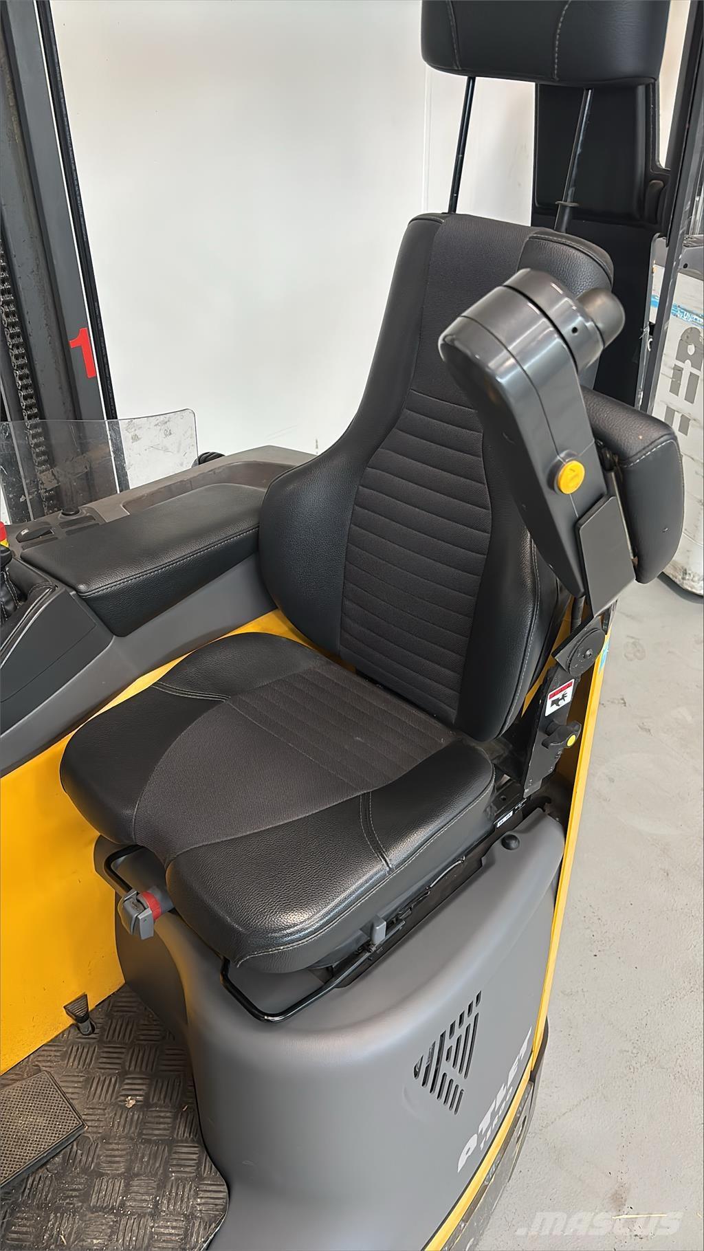 Atlet ULS120 شاحنة مناولة