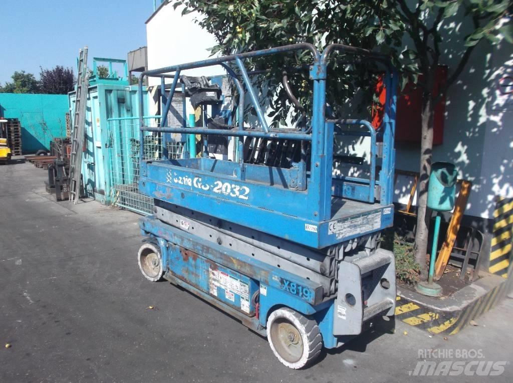 Genie GS 2032    V-2790 رافعات السارية الرأسية