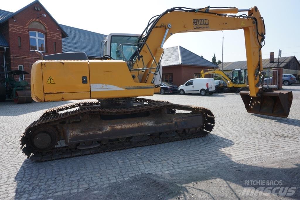 Liebherr R 900 C حفارات زحافة