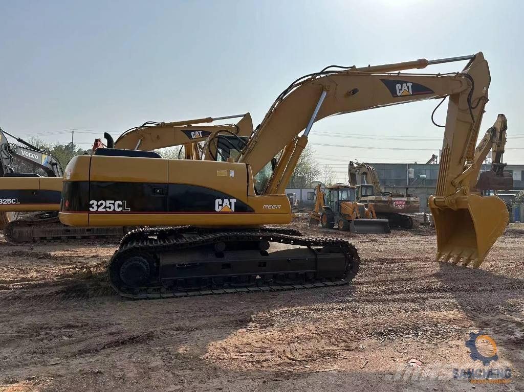 CAT 325CL حفارات زحافة