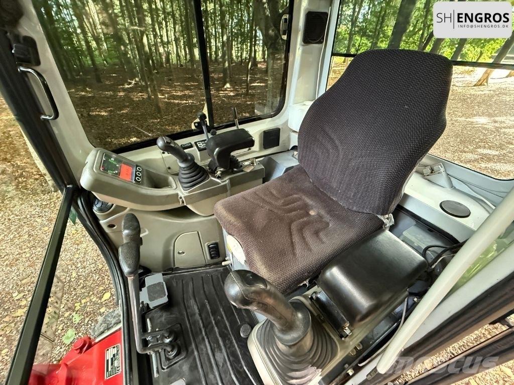 Takeuchi TB 216 حفارات صغيرة أقل من 7 طن (حفارات صغيرة)