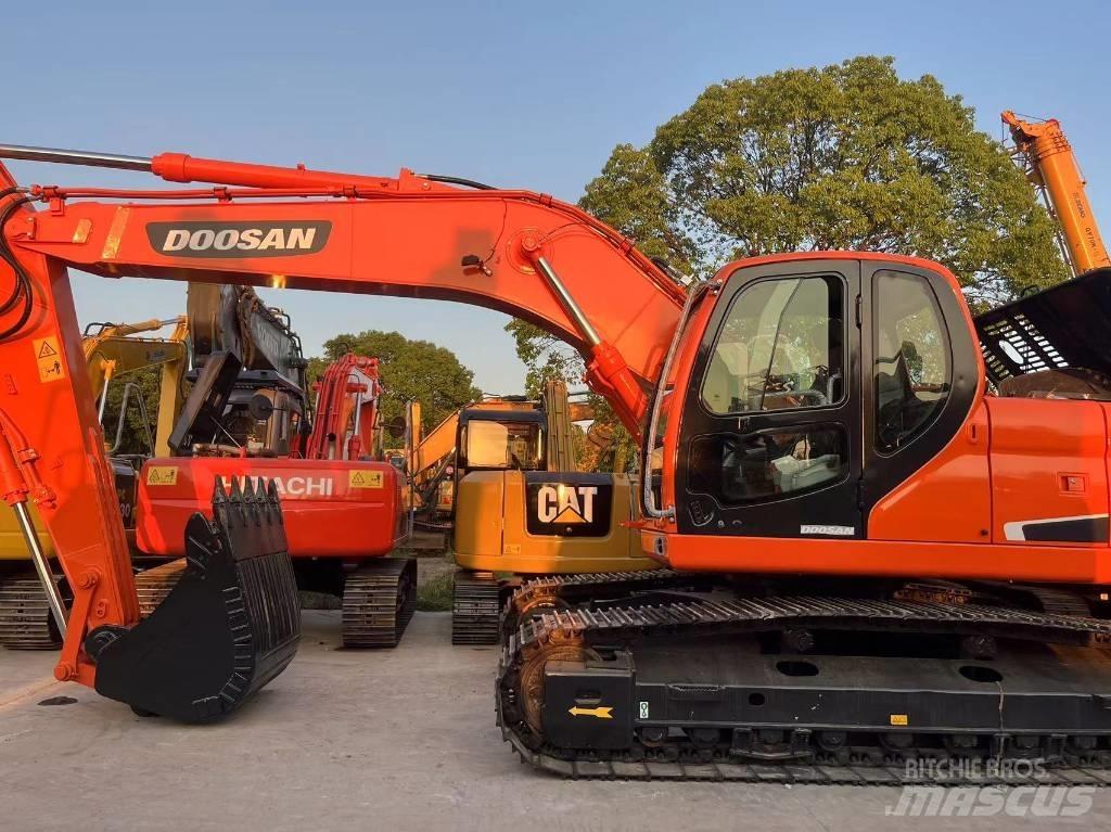 Doosan DX225LC-9C حفارات زحافة