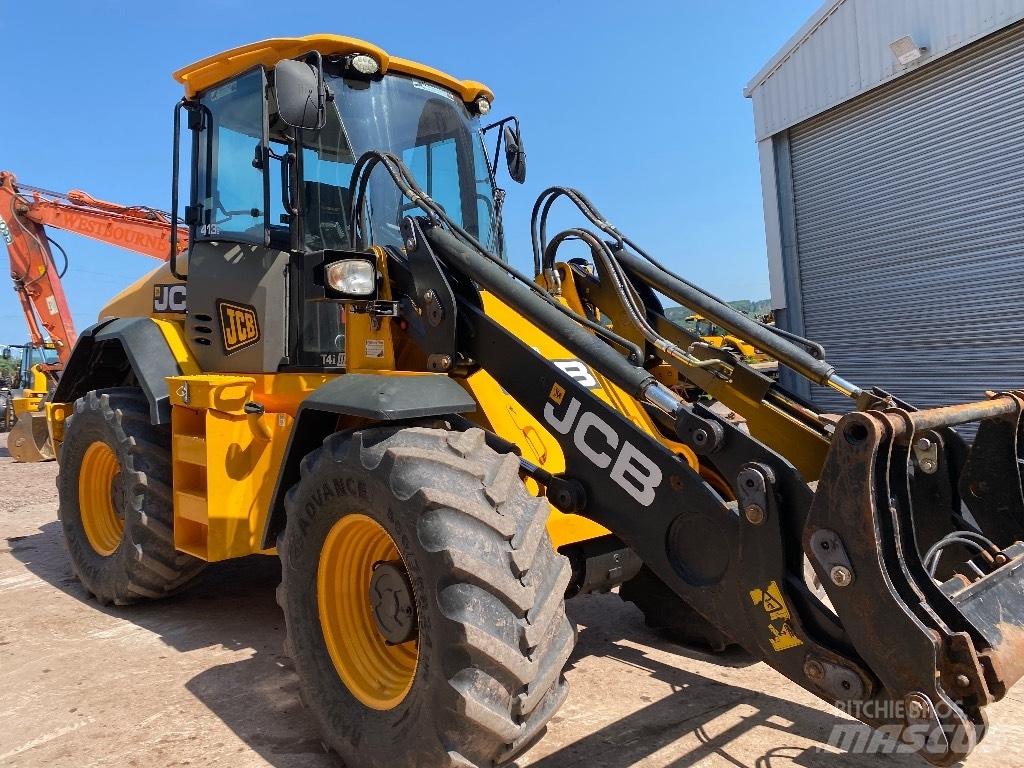 JCB 413 S لوادر بعجل