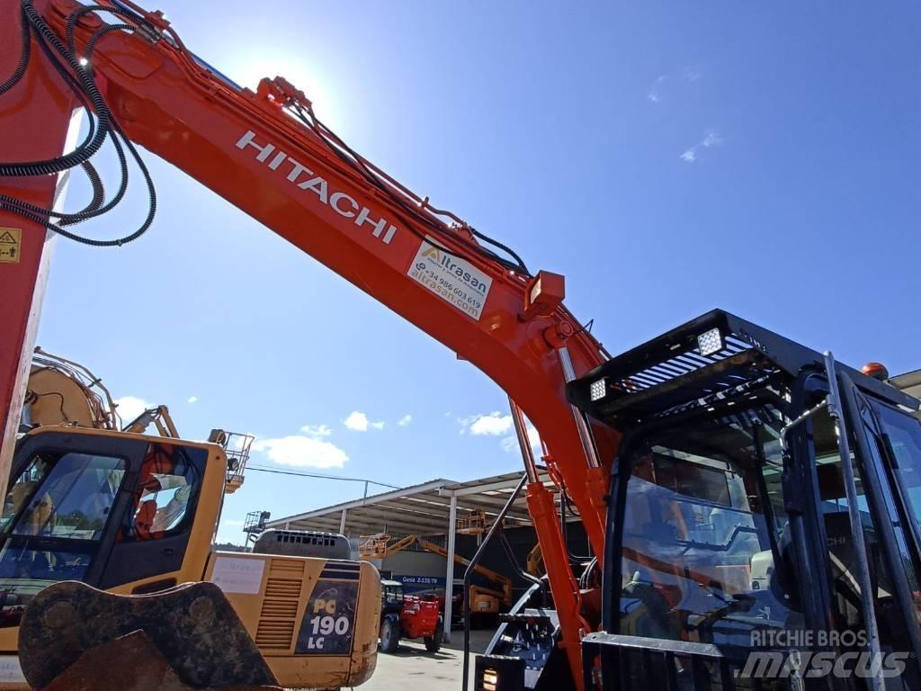 Hitachi ZX 135 US-6 حفارات زحافة