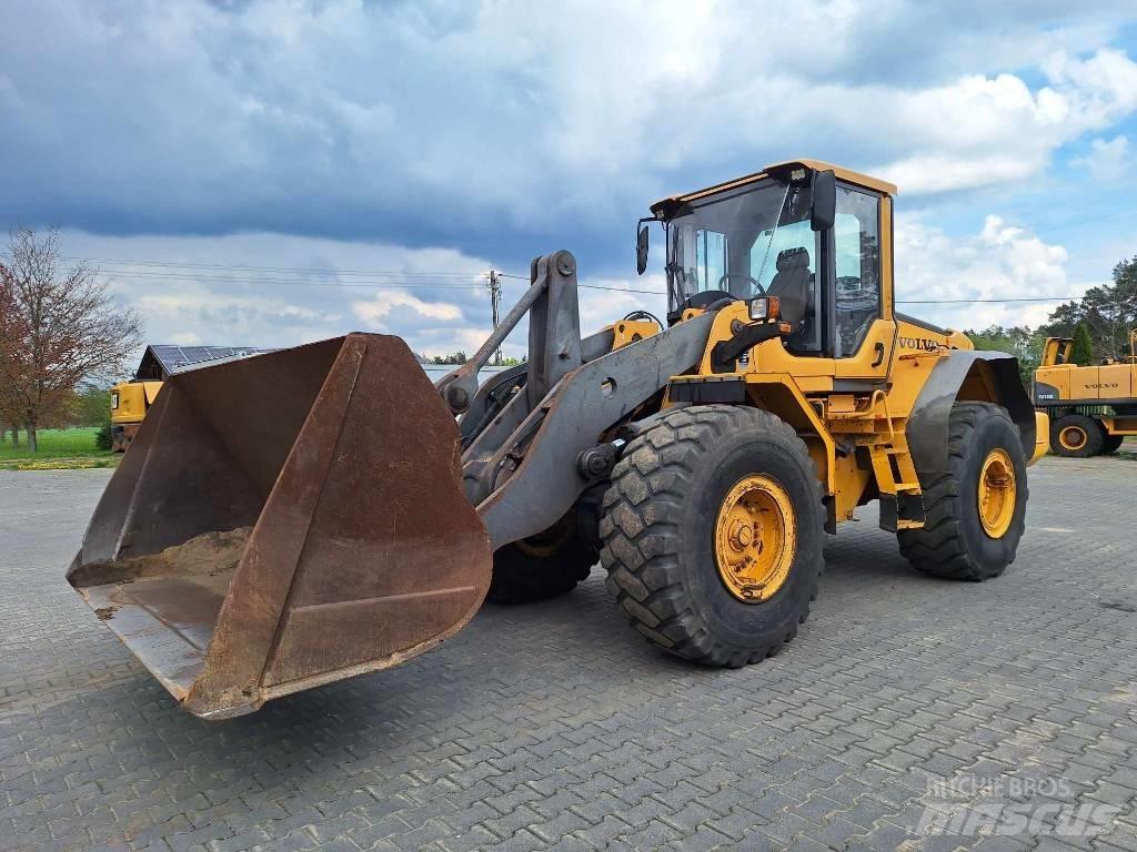 Volvo L 120 F لوادر بعجل