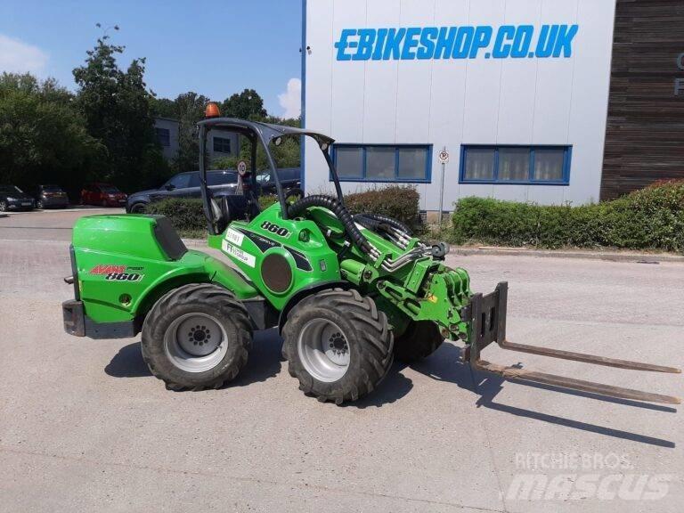 Avant 860 i لوادر متعددة الأغراض