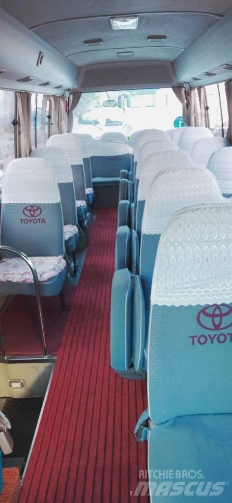 Toyota Coaster Bus حافلة صغيرة