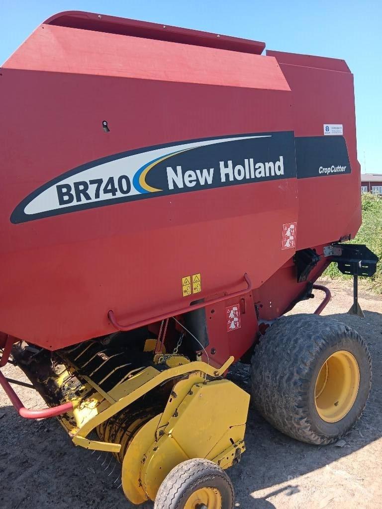 New Holland BR 740 محزمات مستديرة