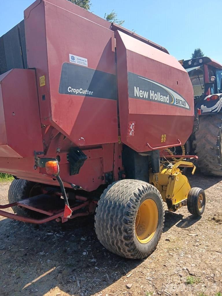 New Holland BR 740 محزمات مستديرة