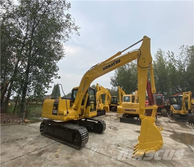 Komatsu PC130 حفارات زحافة