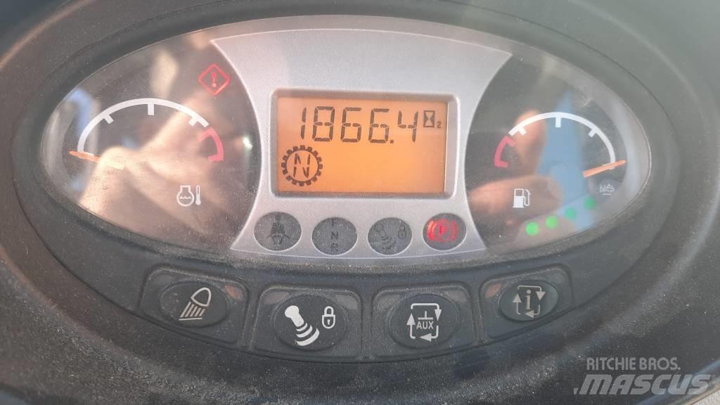Bobcat TL 43.80 HF مناولات متداخلة