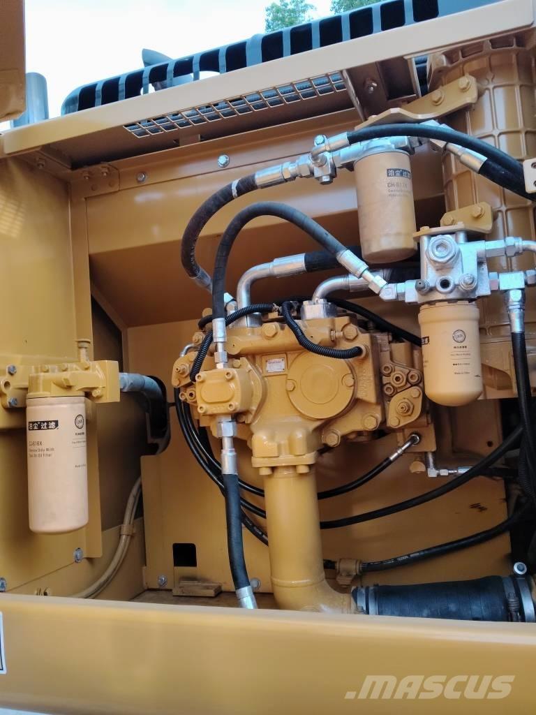 CAT 330 D حفارات زحافة