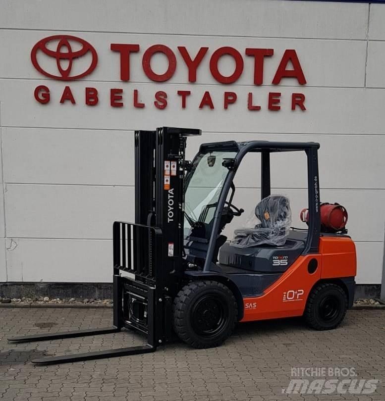 Toyota 02-8FGJF35 شاحنات LPG