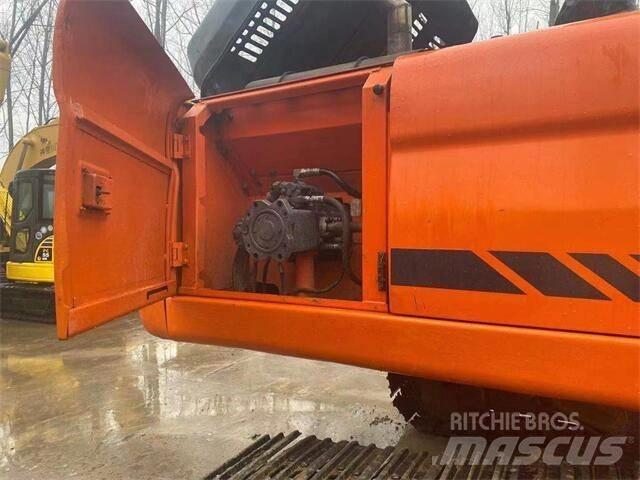 Doosan DX300LC حفارات زحافة