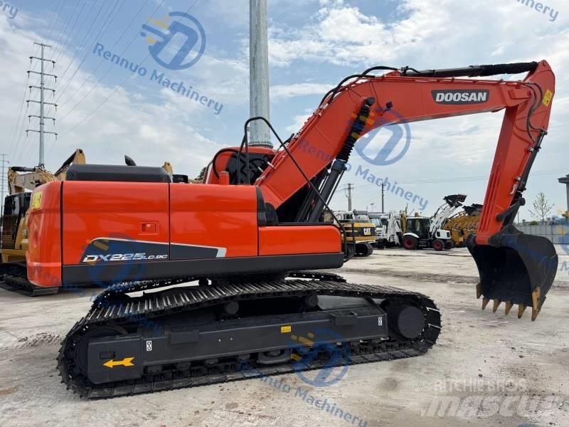 Doosan DX 225 LC-9C حفارات زحافة