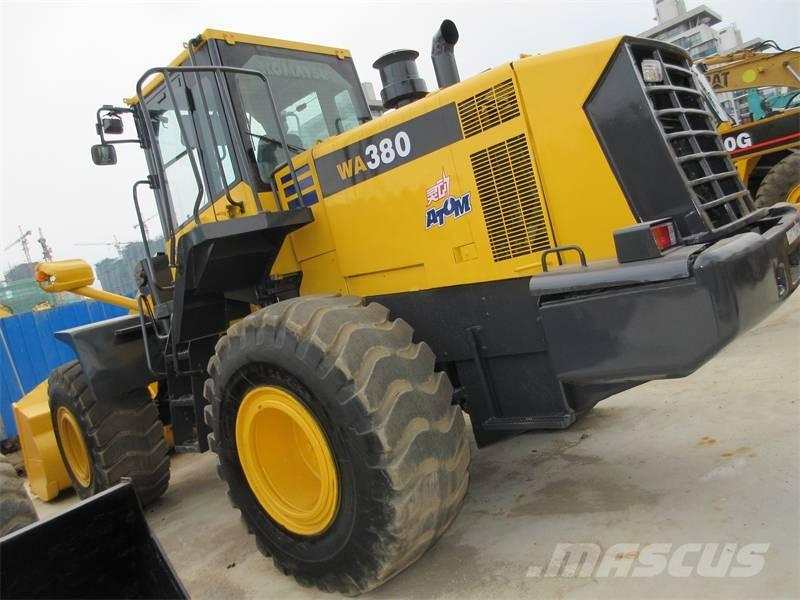 Komatsu WA 380 لوادر بعجل