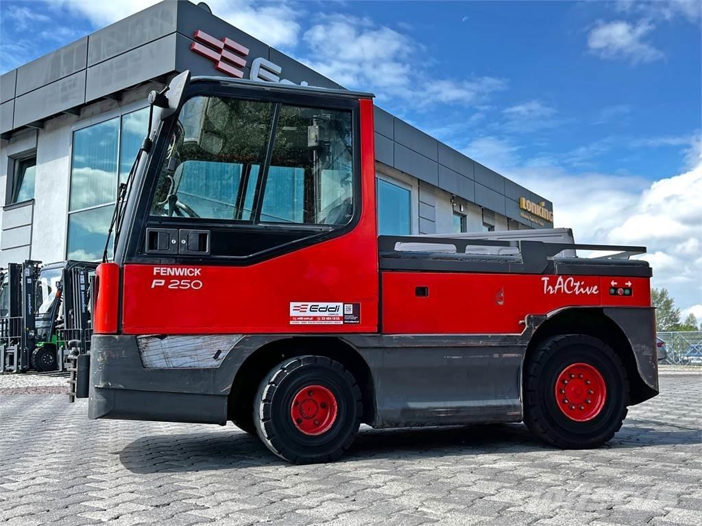 Linde P 250 جرارات صالات المطارات