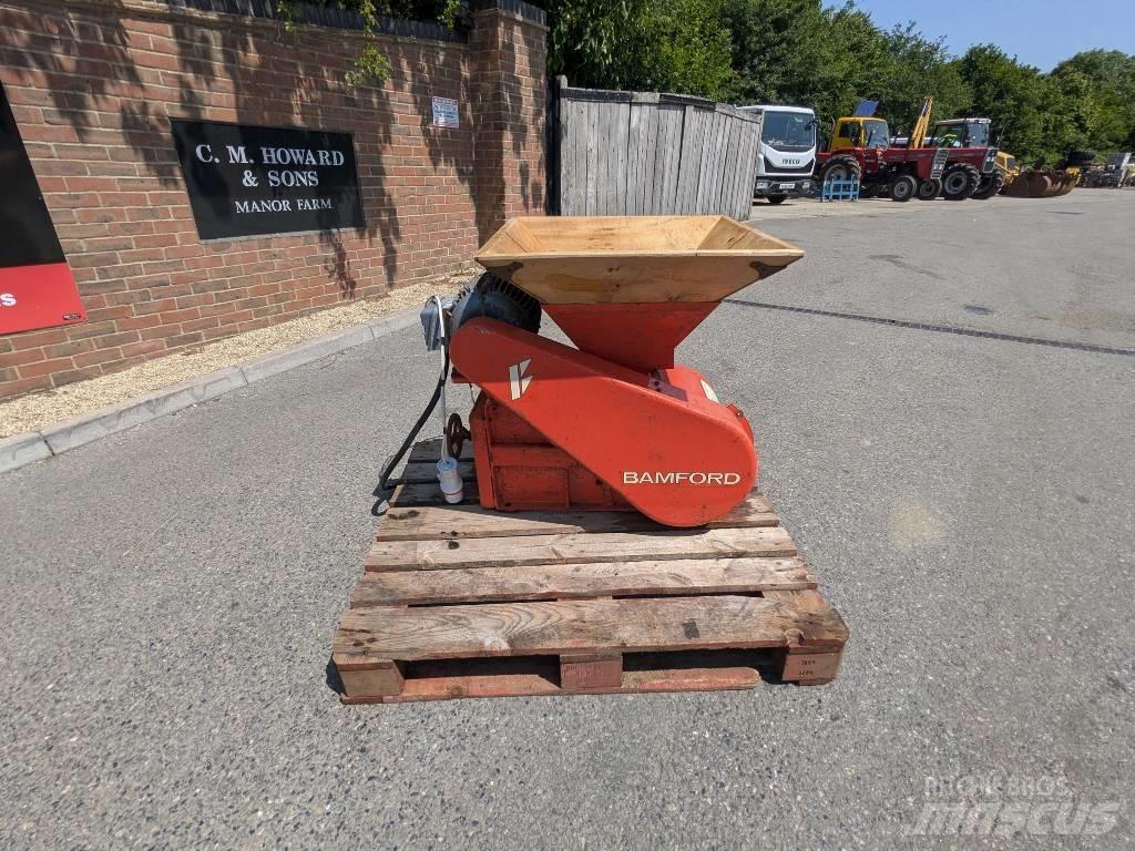  BAMFORD ROLLER MILL ماكينات وملحقات مواش أخرى