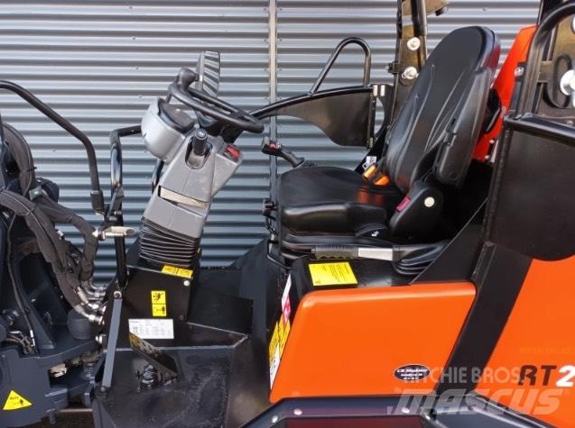 Kubota rt280-2 لوادر صغيرة