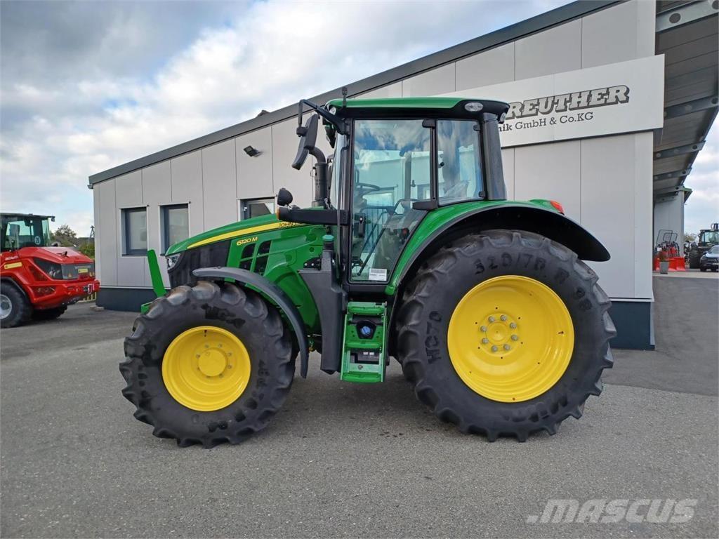 John Deere 6120M الجرارات