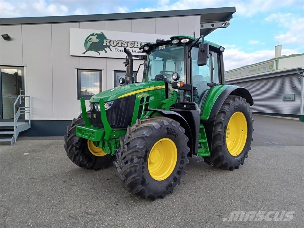John Deere 6120M الجرارات