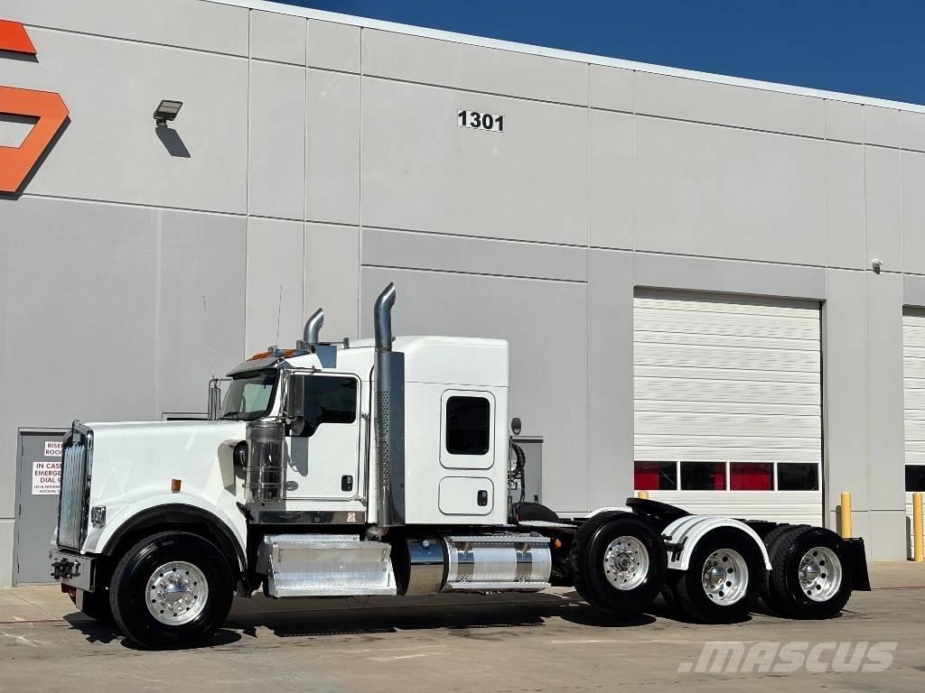 Kenworth W 900 وحدات الجر
