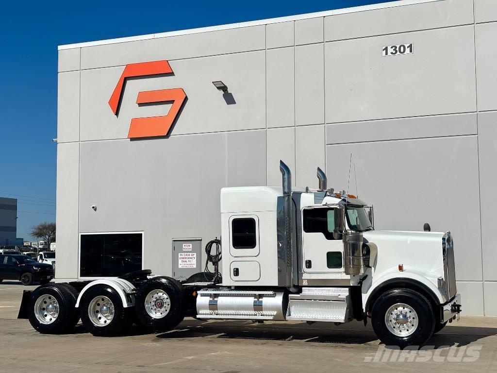 Kenworth W 900 وحدات الجر