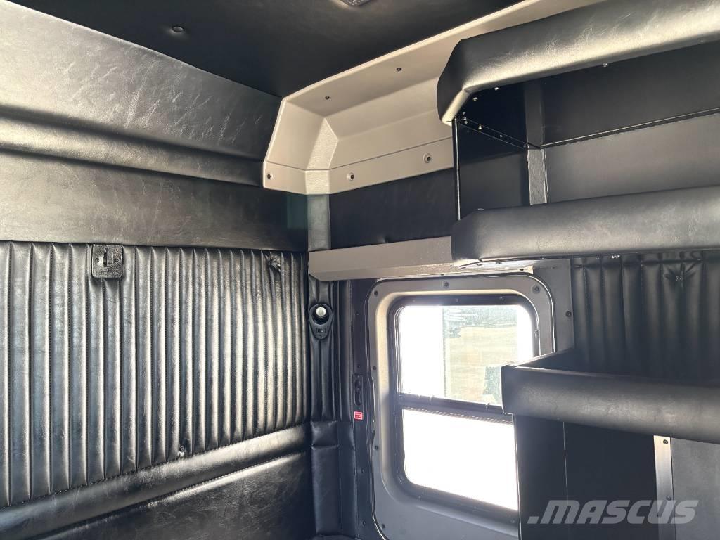 Kenworth W 900 وحدات الجر