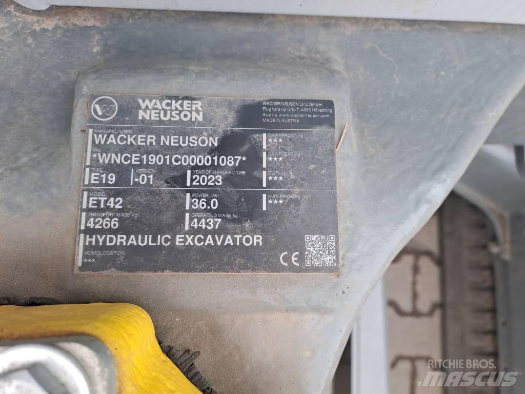 Wacker Neuson ET42 حفارات زحافة