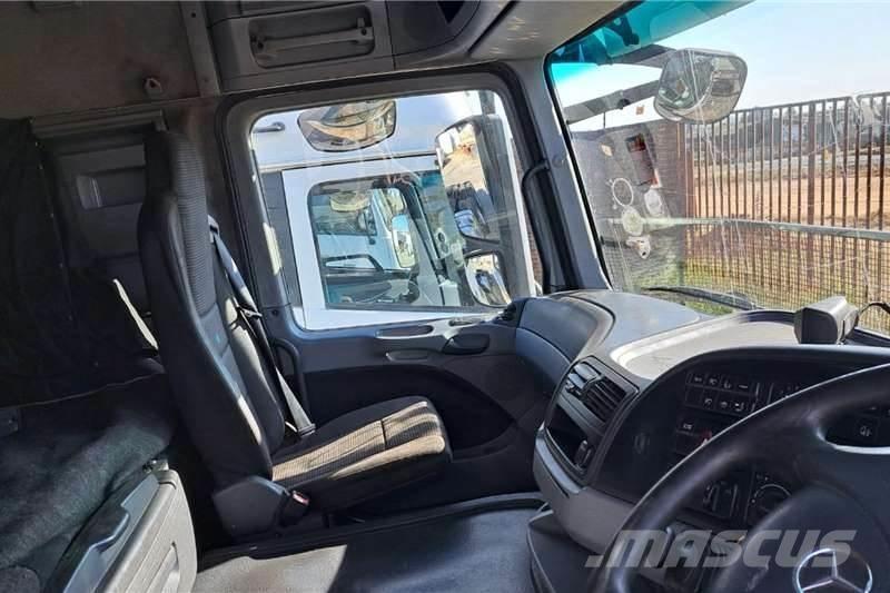 Mercedes-Benz 2644 شاحنات أخرى