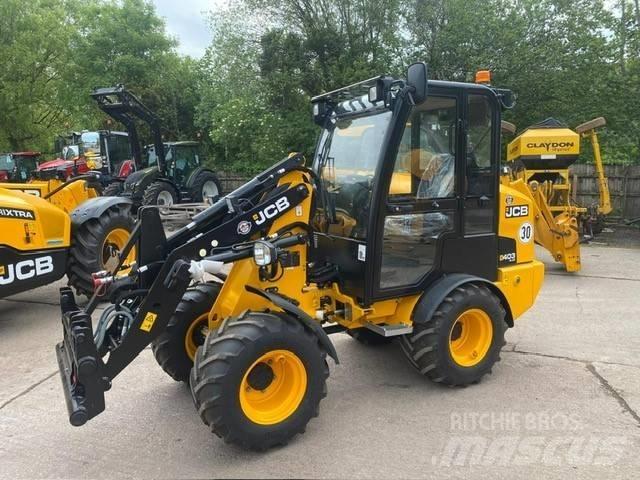 JCB 403 PLUS معدات مناولة لأغراض الزراعة