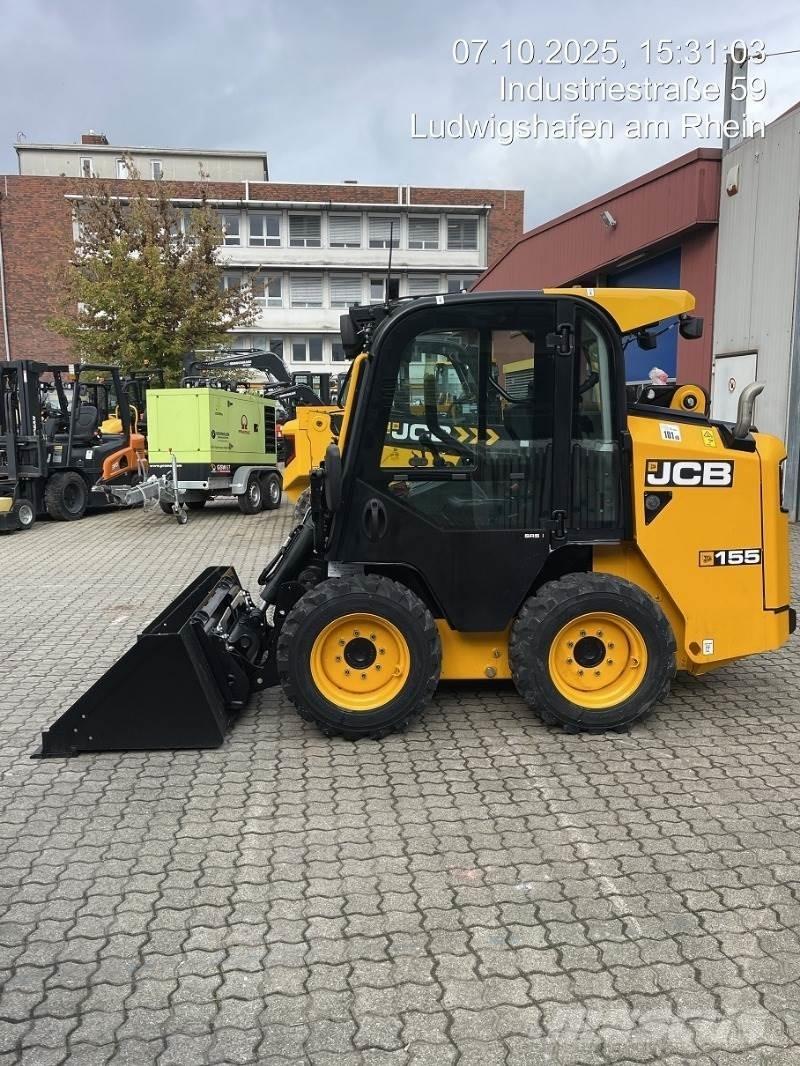JCB 155 لوادر انزلاقية التوجيه