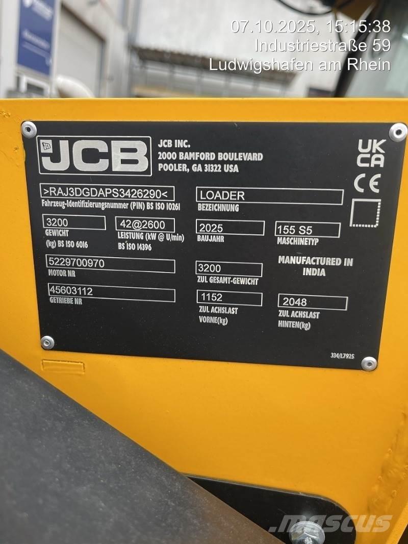 JCB 155 لوادر انزلاقية التوجيه