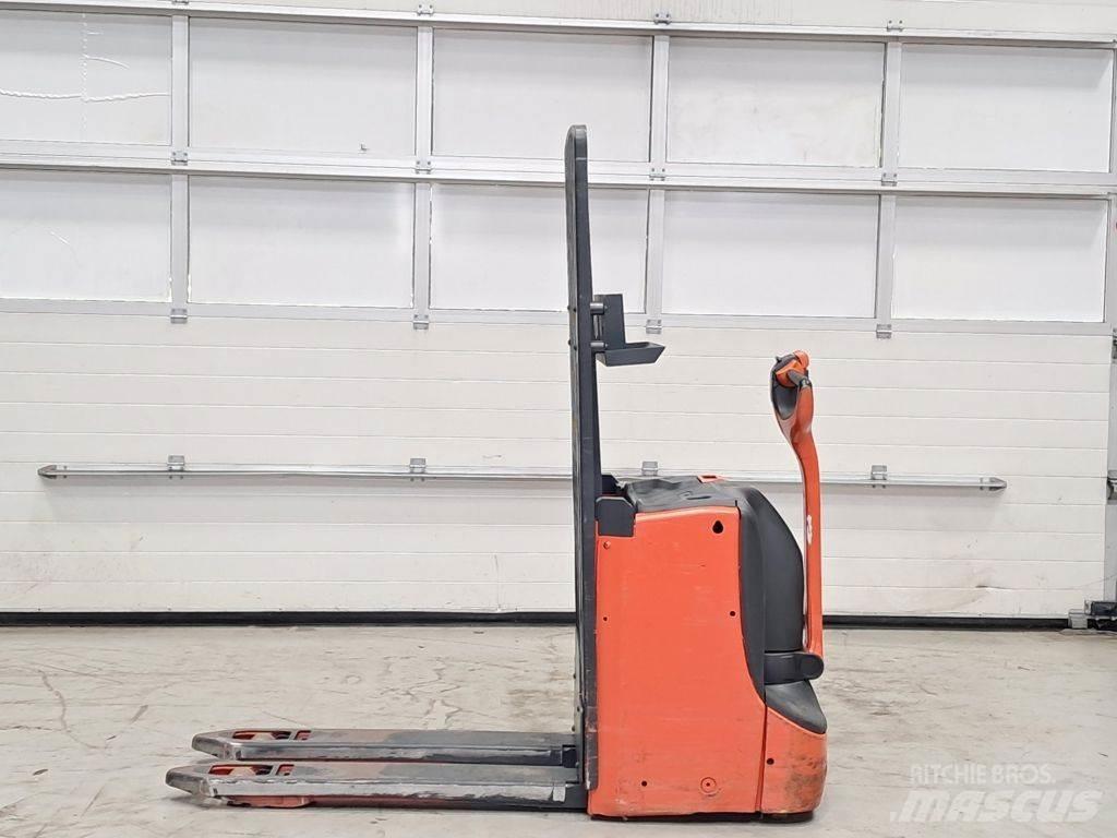 Linde T16L معدات الرفع منخفض المستوى