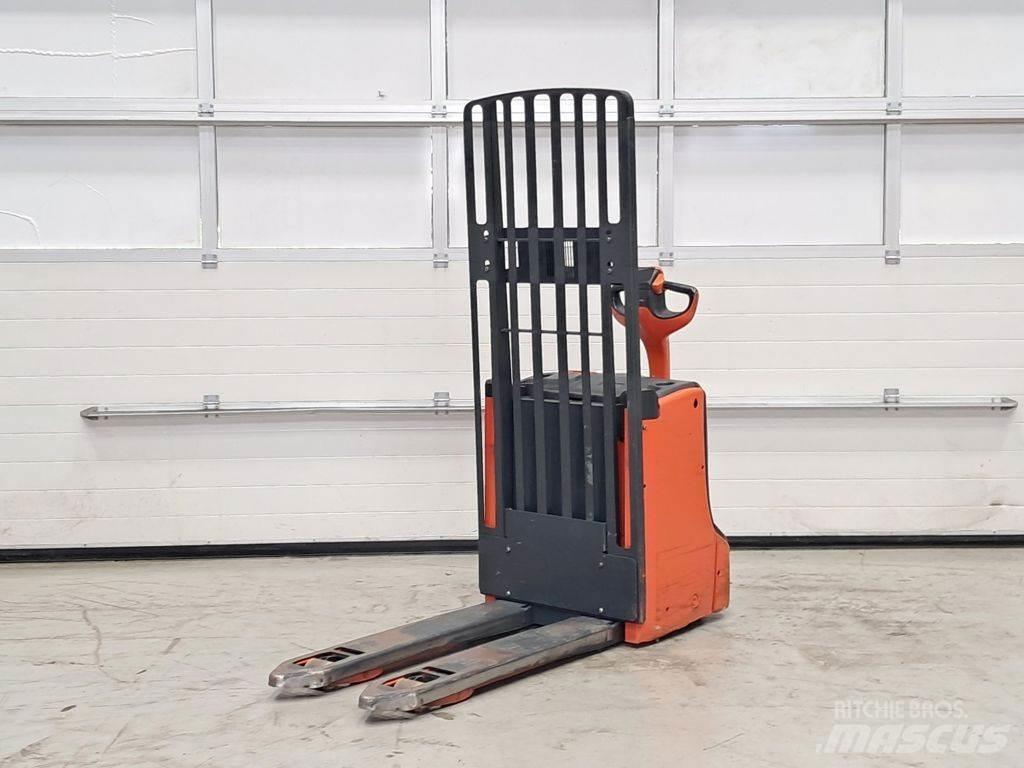Linde T16L معدات الرفع منخفض المستوى
