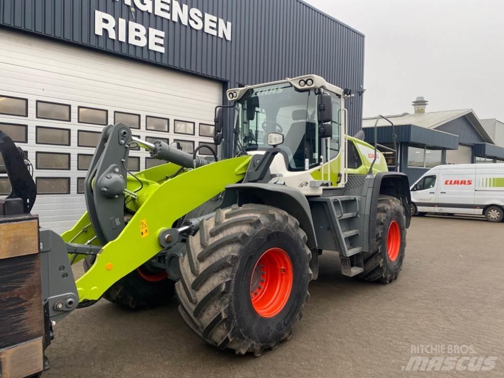 CLAAS Torion 1913 لوادر متعددة الأغراض