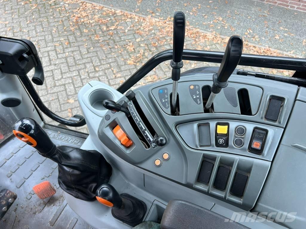 CLAAS Atos 230 الجرارات
