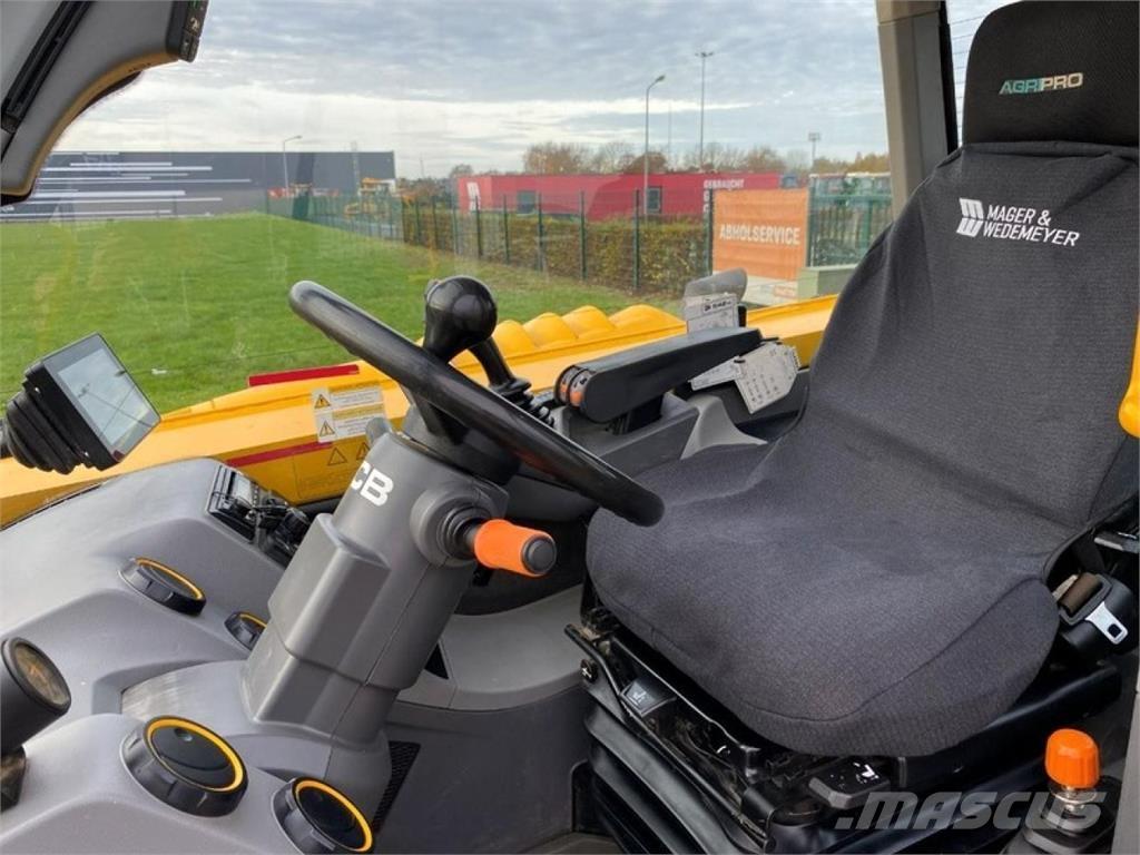 JCB 542-70 AGRIPRO معدات مناولة لأغراض الزراعة