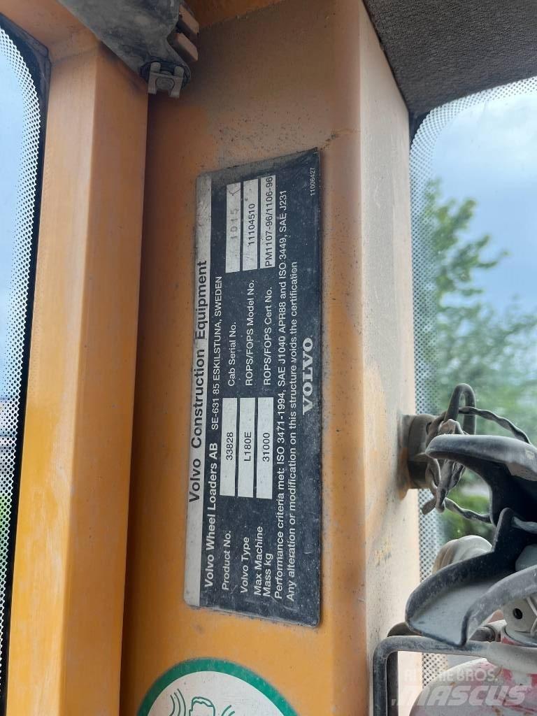 Volvo L 180 E لوادر بعجل